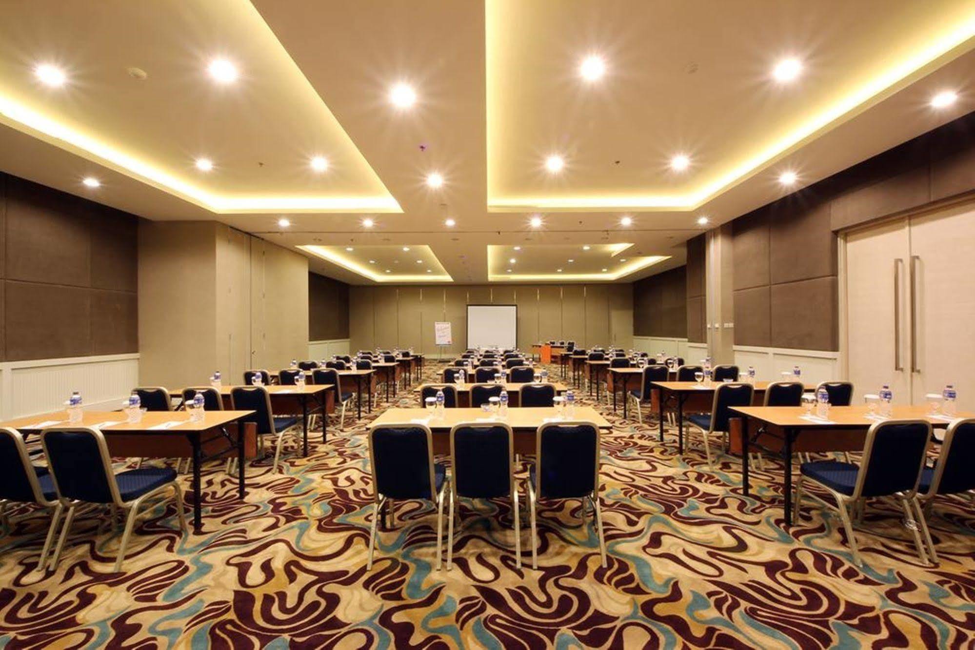 Pop! Hotel Festival Citylink Bandung Buitenkant foto