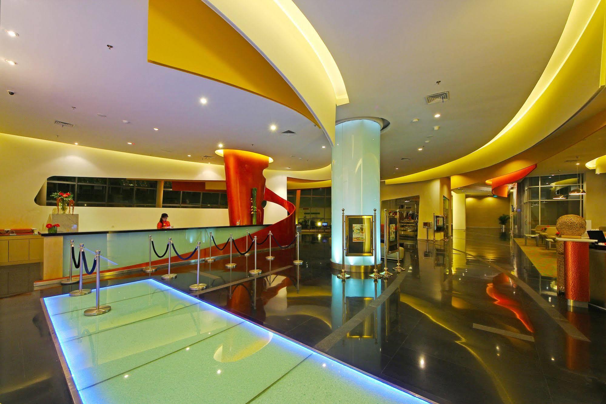 Pop! Hotel Festival Citylink Bandung Buitenkant foto