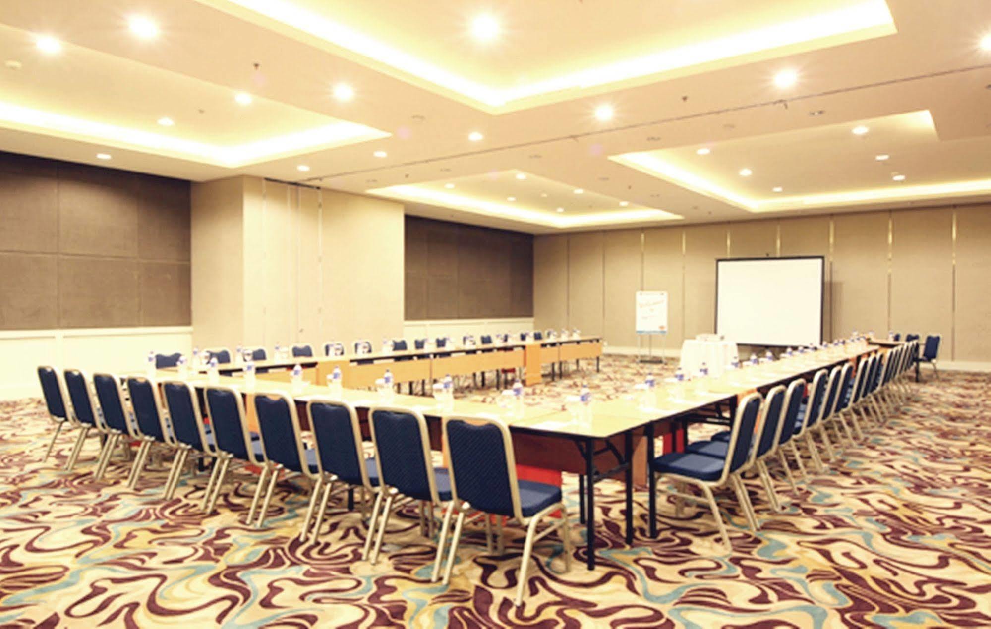 Pop! Hotel Festival Citylink Bandung Buitenkant foto