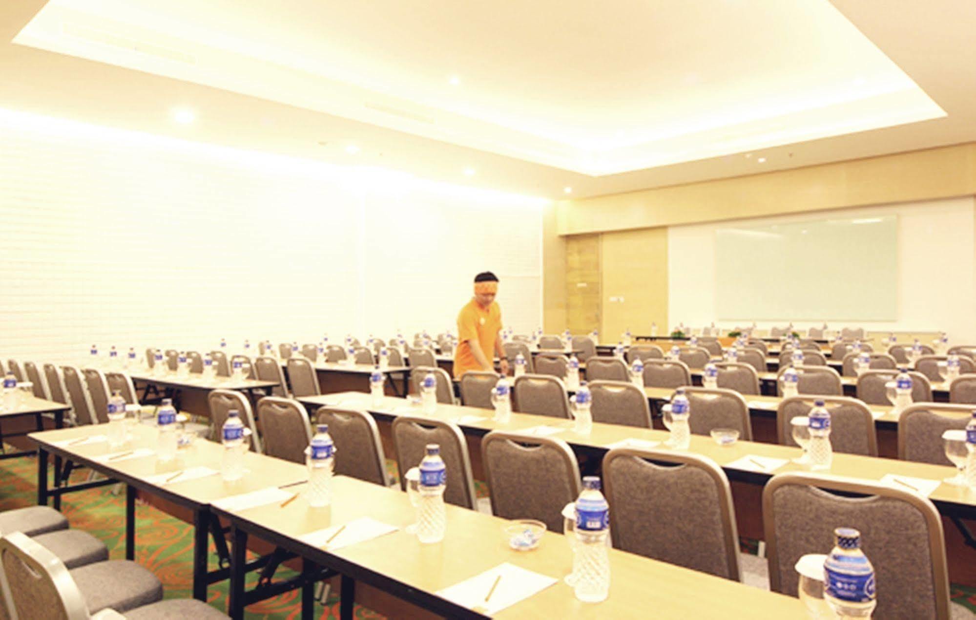 Pop! Hotel Festival Citylink Bandung Buitenkant foto
